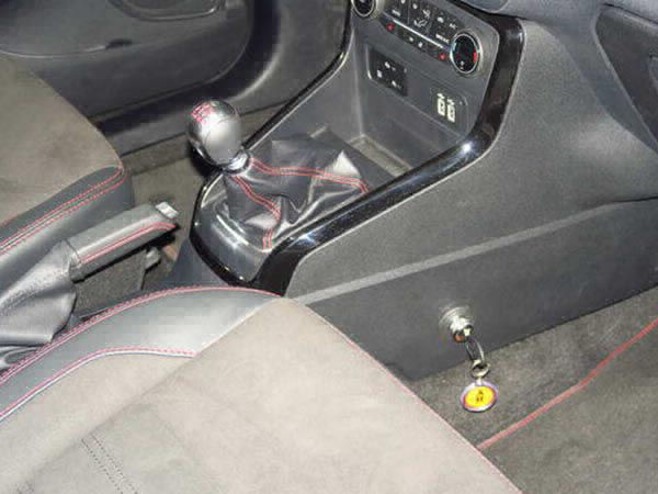 Ford Ecosport váltózár